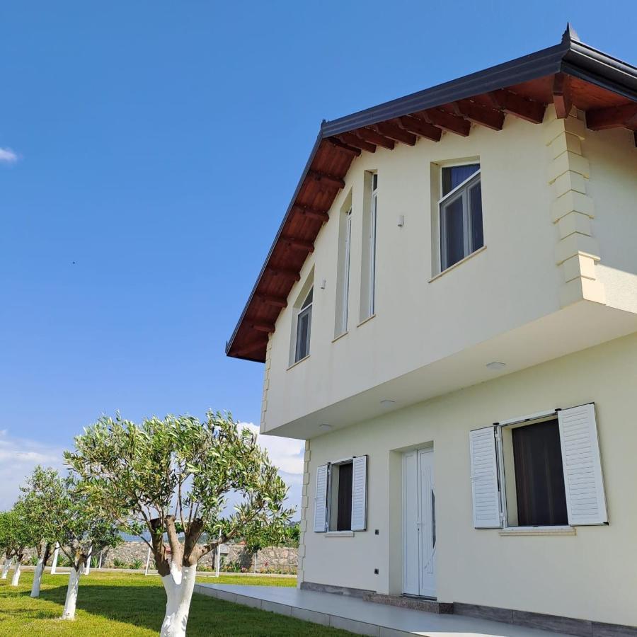 Xhuli Guesthouse ชโคเดอร์ ภายนอก รูปภาพ