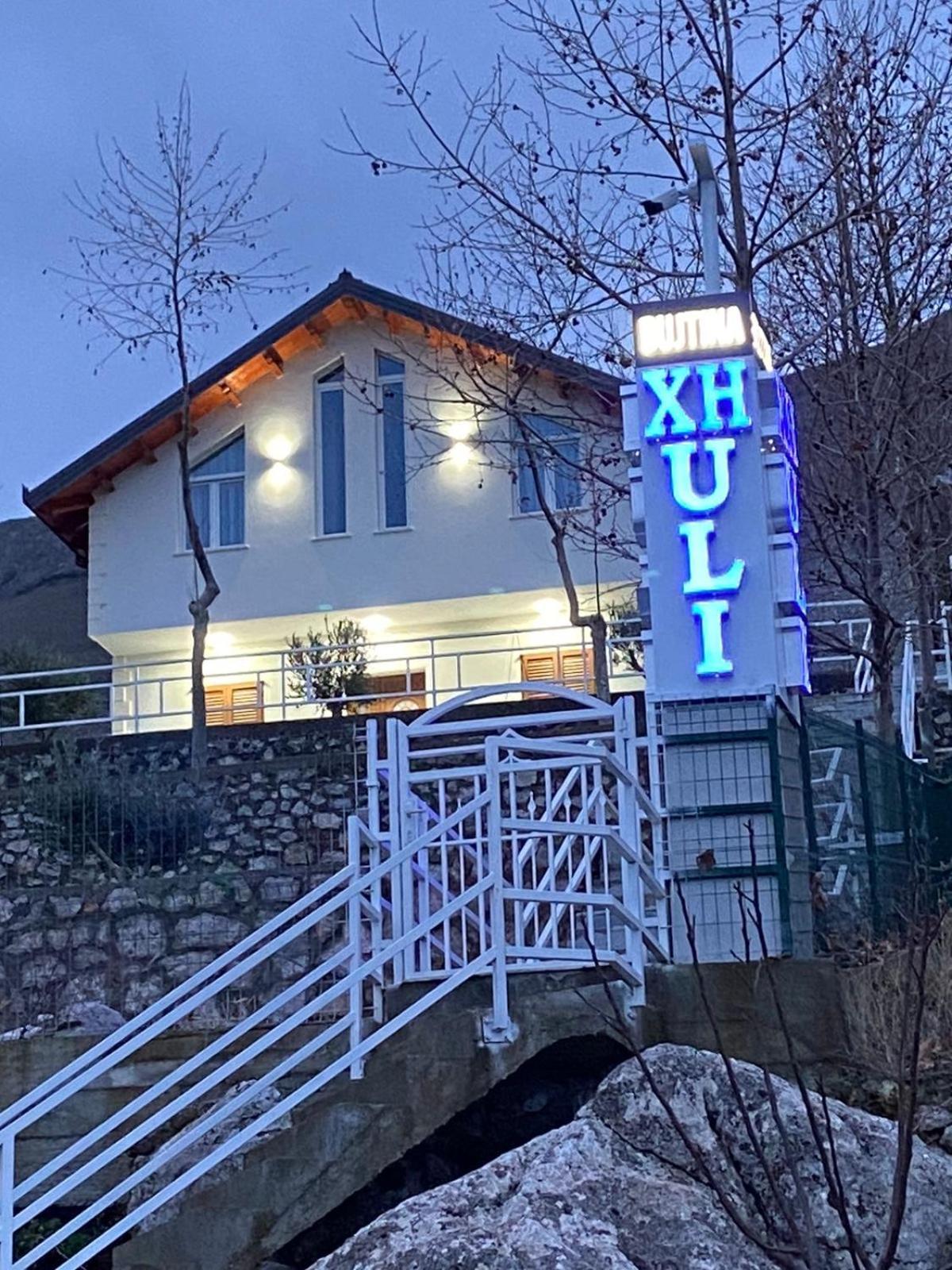 Xhuli Guesthouse ชโคเดอร์ ภายนอก รูปภาพ